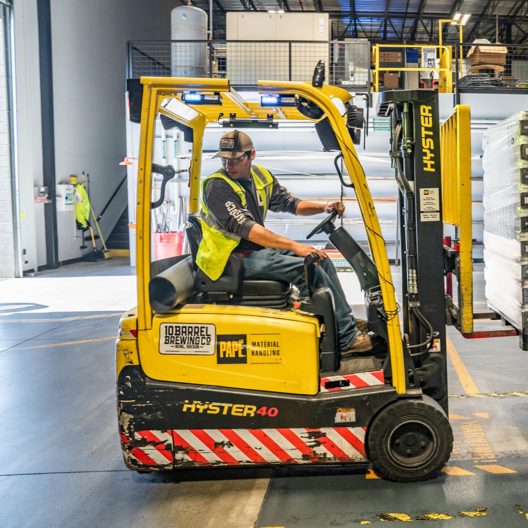 pexels elevate 1267338 scaled e1748988730432 - Lee & Associates